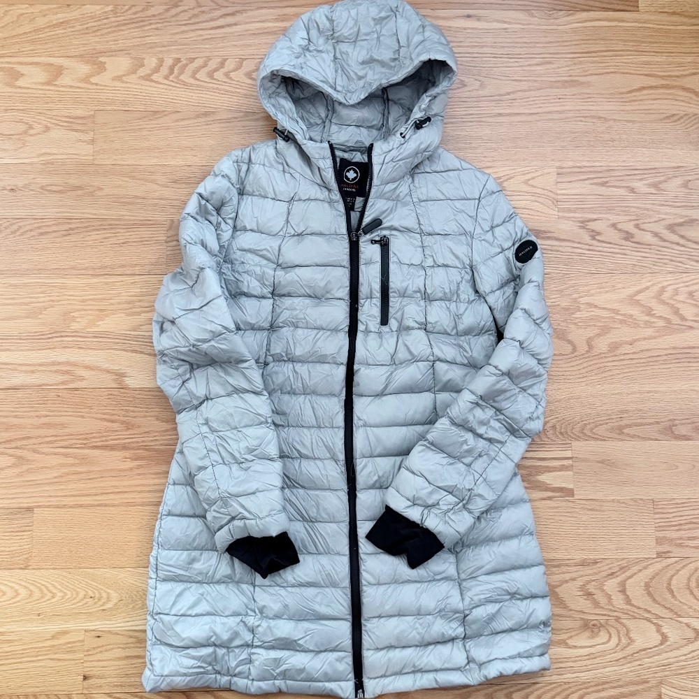 Halifax Traders Packable Down Long Hooded Puffer Jacket (M)